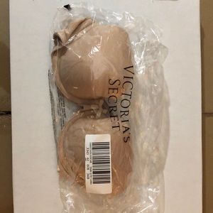Victoria’s Secret Lined Perfect Coverage bra 34B